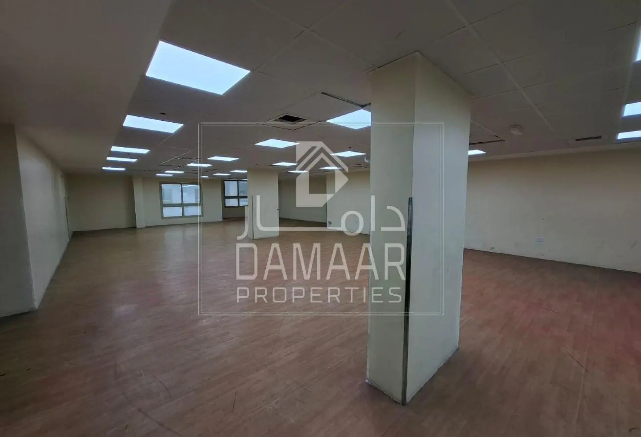 Spacious 1BR | 03 Minutes To Sharaf DG Metro
